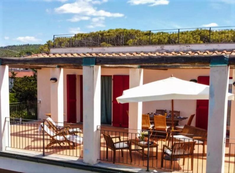 Residence Solalto San Vincenzo Exteriör bild