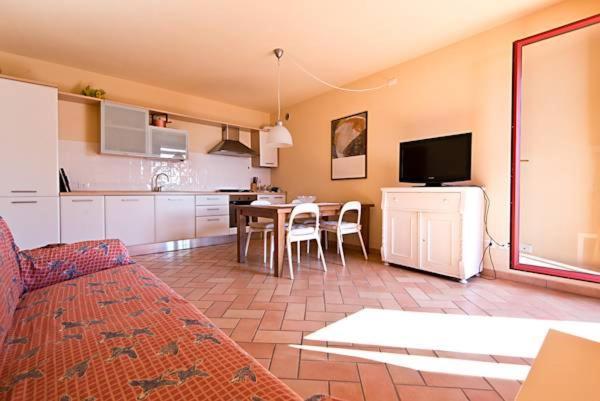 Residence Solalto San Vincenzo Exteriör bild